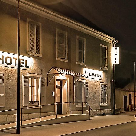 Hotel Le Dormeux Mehun-sur-Yevre Екстериор снимка