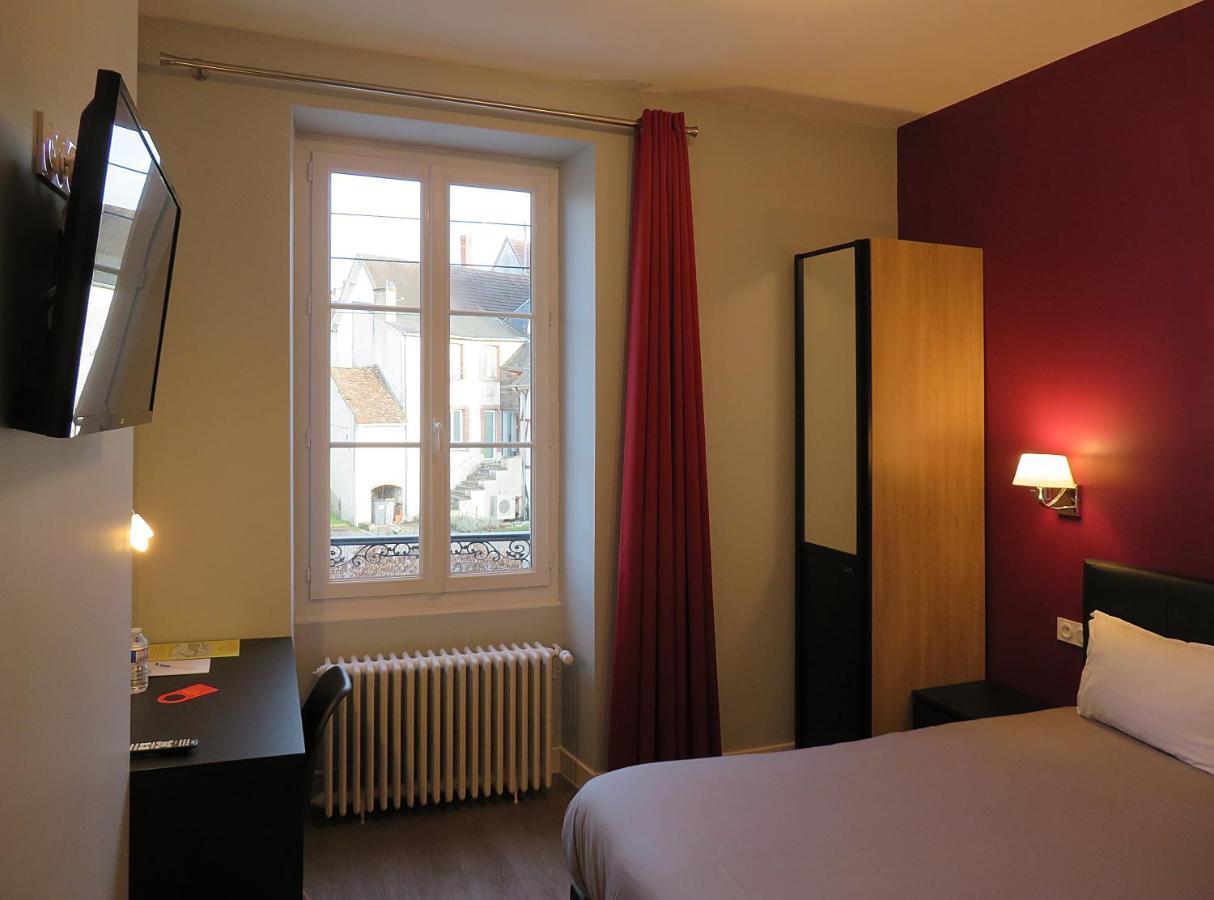 Hotel Le Dormeux Mehun-sur-Yevre Екстериор снимка