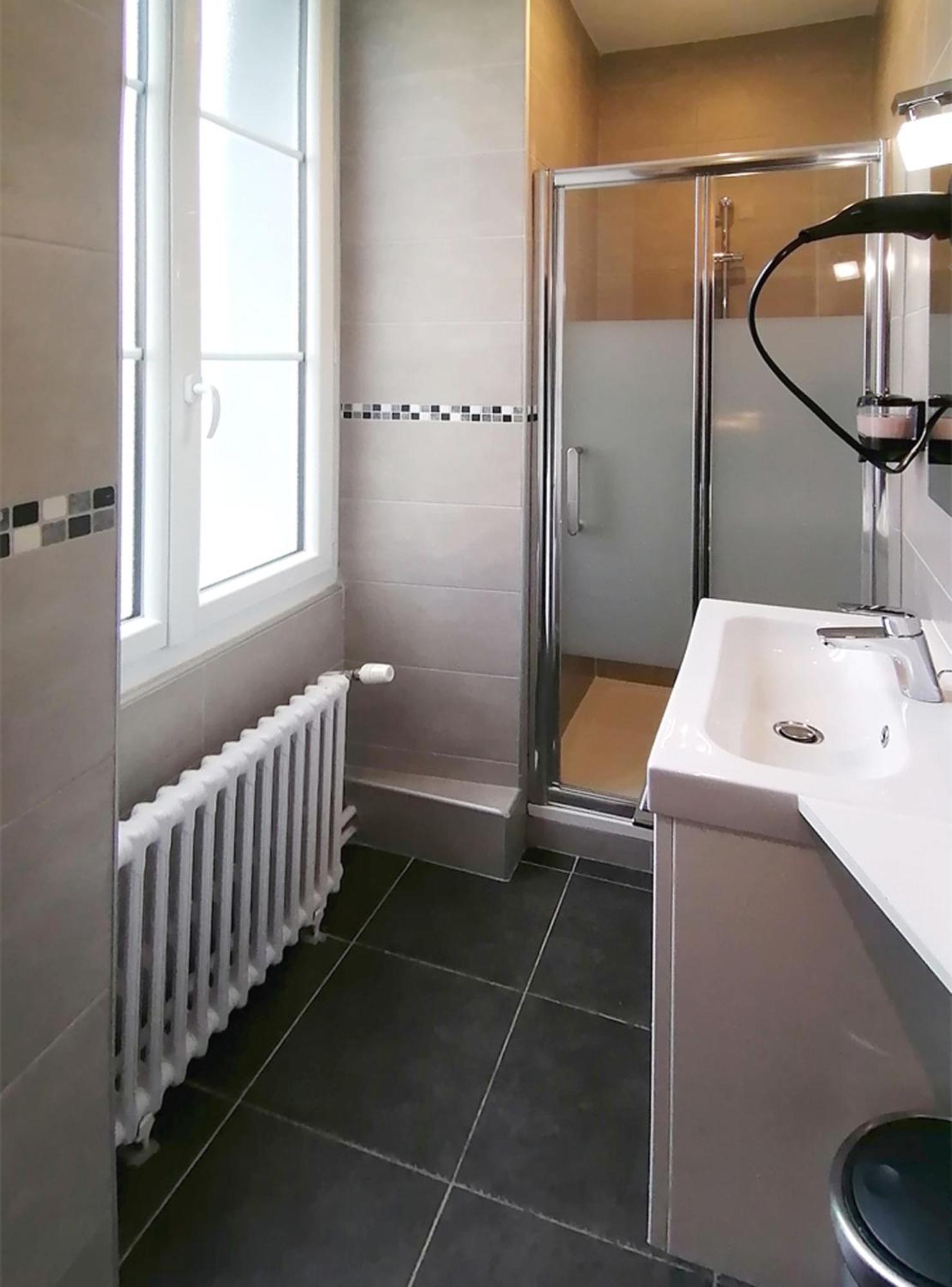 Hotel Le Dormeux Mehun-sur-Yevre Екстериор снимка