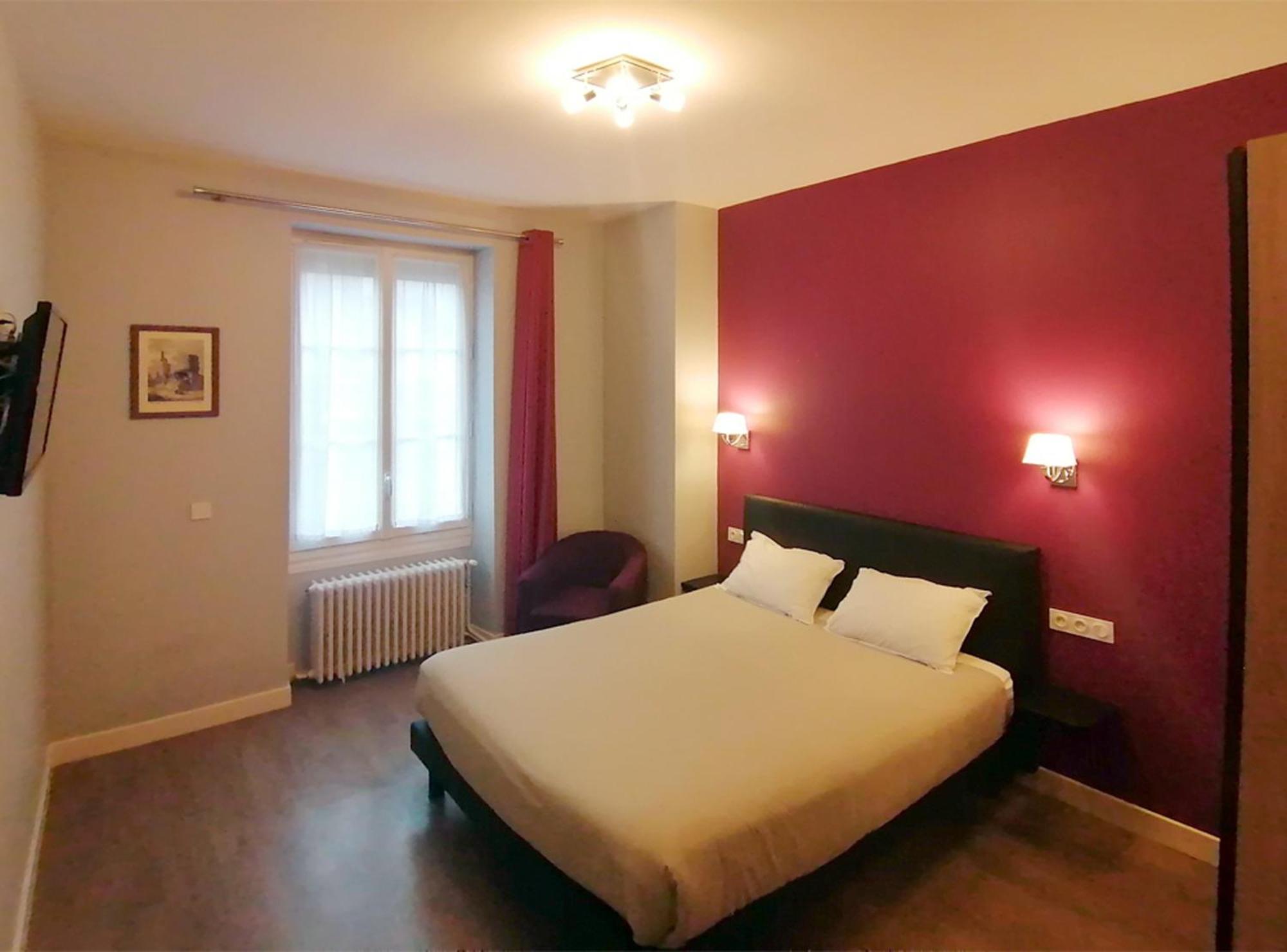 Hotel Le Dormeux Mehun-sur-Yevre Екстериор снимка