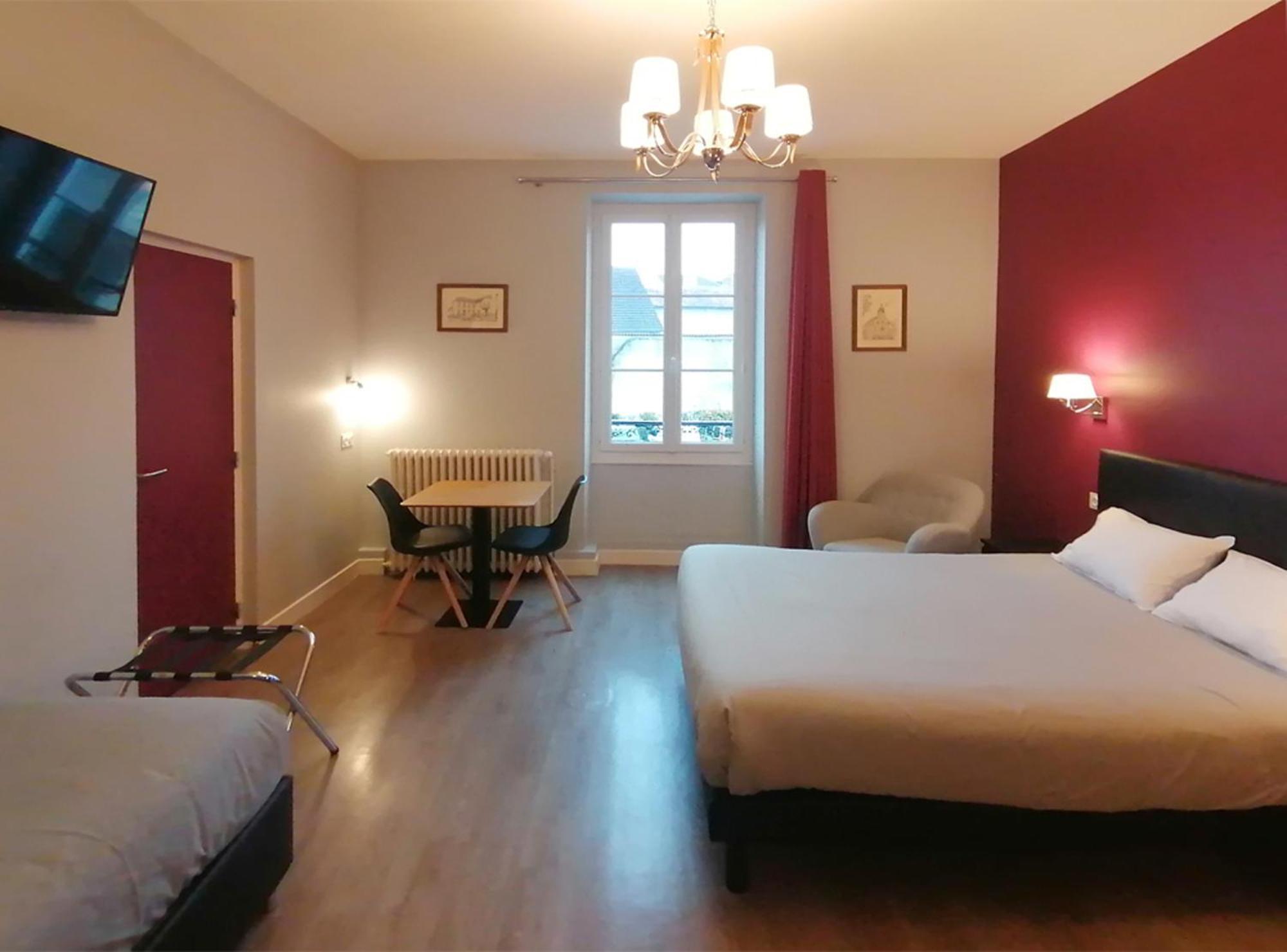Hotel Le Dormeux Mehun-sur-Yevre Екстериор снимка