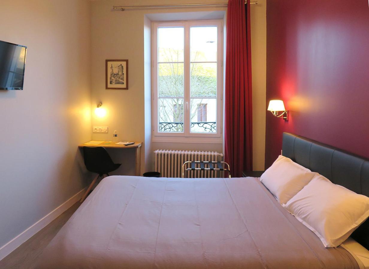 Hotel Le Dormeux Mehun-sur-Yevre Екстериор снимка
